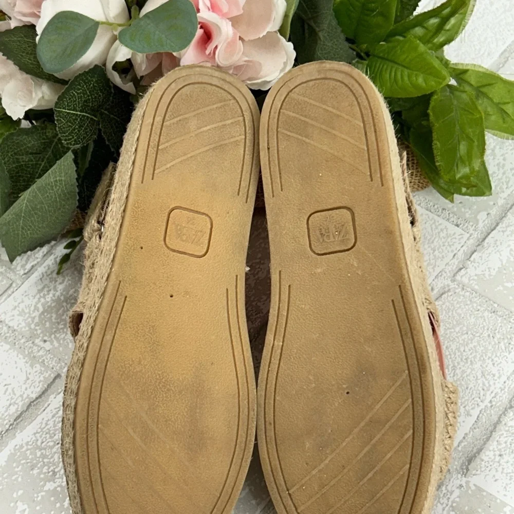 Women's Tan Woven Sandals